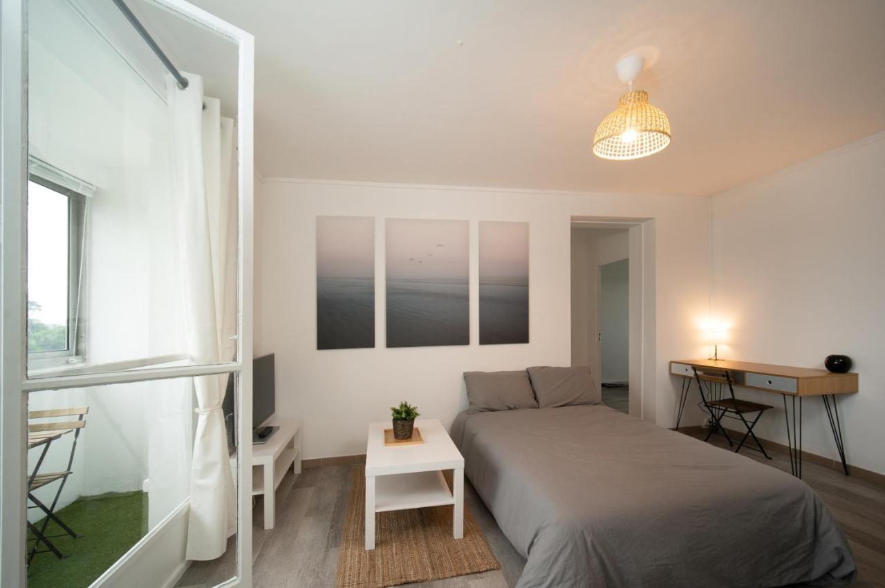 Appartement Tout Equipe Parking Balcon 2 Chambres Marseilles Buitenkant foto
