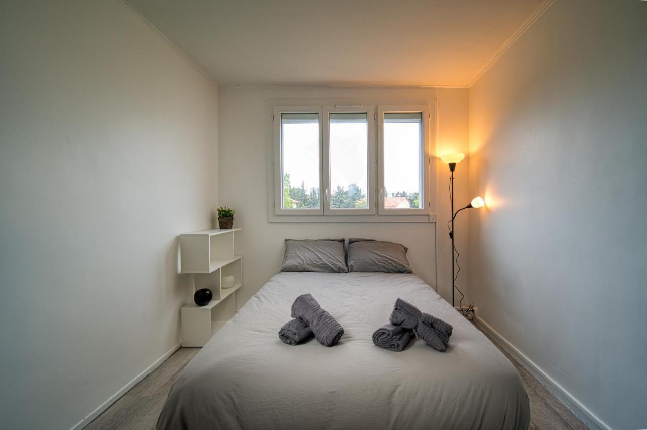 Appartement Tout Equipe Parking Balcon 2 Chambres Marseilles Buitenkant foto